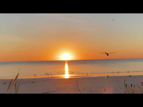 Relaks - zachód słońca na Cable Beach