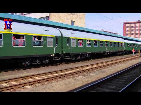 Příjezd německé BR 52.8079-7 v čele mimořádného Os95967 do Chebu