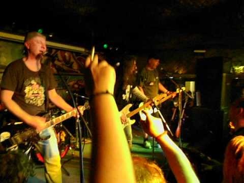 alkehol-pivo dělá hezká těla
