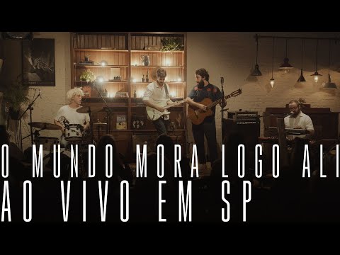 Pedro Mann - O Mundo Mora Logo Ali (Ao Vivo em SP)