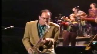 Michael Brecker - Dogs in the wineshop (with Steve Gadd´s drum solo)