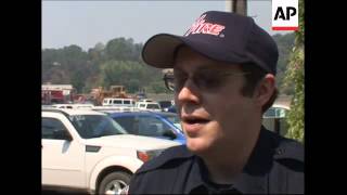 Fire outside Yosemite destroys 12 homes, forces hundreds to flee