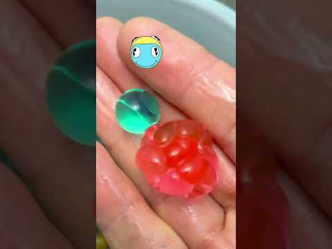 Jumbo Orbeez vs regular water beads!😜 #fidgetfun