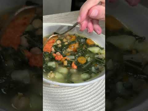 Zuppa di bietole e patate dal sapore delicato e dolce