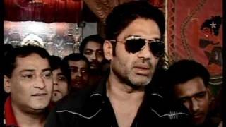 Bollywood actor Suniel Shetty at Ganpati visarjan in Mumbai