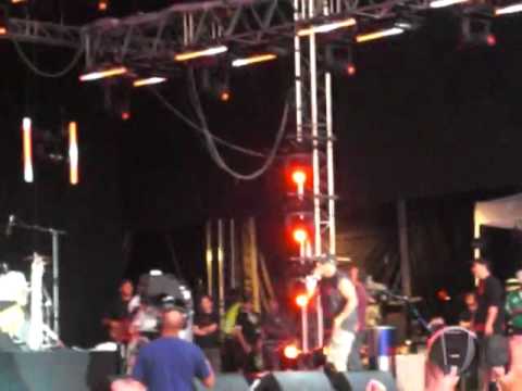 Public Enemy - DJ Lord vs Nirvana & Time Bomb @ Splash 2011!