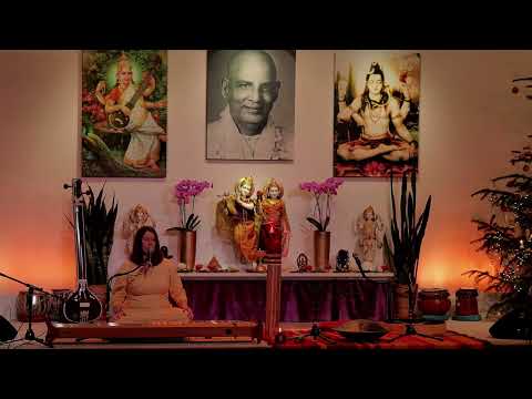 Rauhnachts-Yogastunde "für innere Führung" mit Satyadevi - Yoga Vidya Live - 25.12.2022, 16:30 Uhr