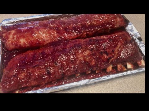 (costelas e molho barbecue)