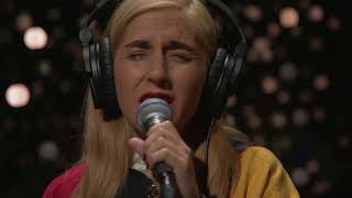 Nite Jewel - Part Of Me (Live on KEXP)