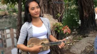 Download lagu Yanti pengamen cantik yang membuat heboh jalanan mp3 Download lagu Yanti pengamen cantik yang membuat heboh jalanan mp3