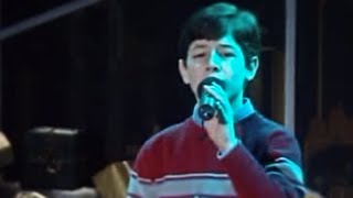 Nick Jonas&#39; FIRST televised performance! :: Joy to the World (A Christmas Prayer) 2003