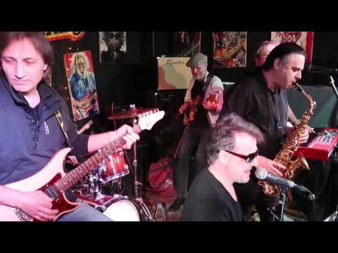 Goodsun Band in club B.B. King