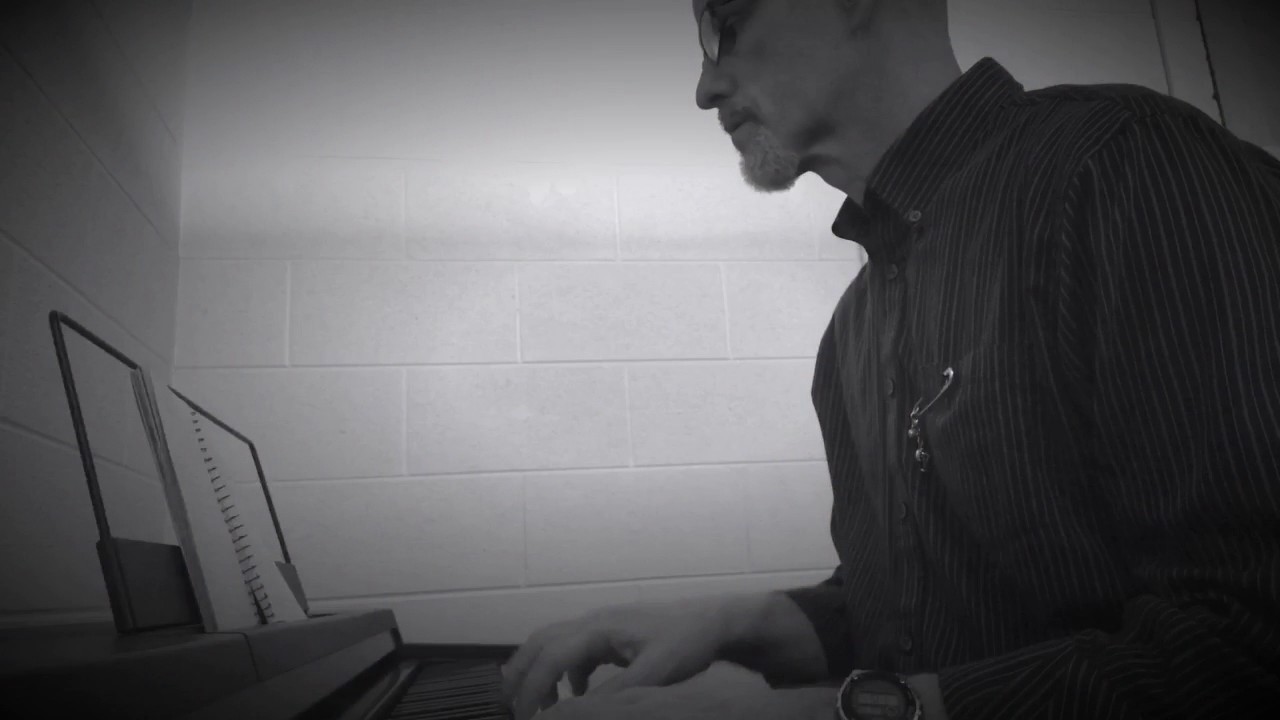 Promotional video thumbnail 2 for Acoustic/piano man.
