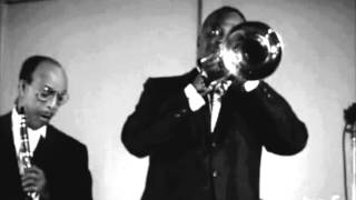 19 Royal Garden Blues by Wilbur DeParis And His "New" New Orleans Jazz.