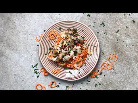 ESPAGUETIS CON ESPIRALES DE CALABACÍN, CHAMPIÑONES Y QUESO