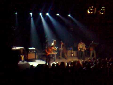 corto-boogaloo-ispod zastave plave