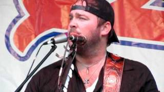 Lee Brice - More Than A Memory