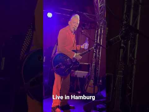 live in Hamburg. Check out the full video.