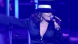 Jenni Rivera • Besos y Copas (En Vivo Desde Nokia Theater 2009)