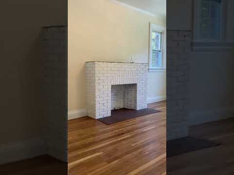 Sunny Corner Apartment On Glenville