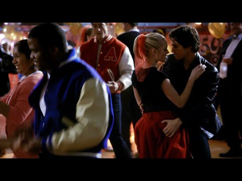 TVD 1x12 - Elena sees the vampire that attacked her at the dance | Delena Scenes HD