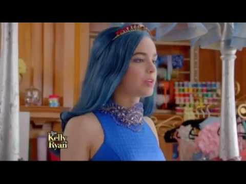 Descendants 2 (Clip 'Evie Quits Mal Spellbook')