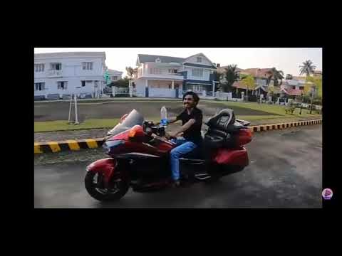 Unboxing dude salih kt falling off from mallu traveller's honda goldwing