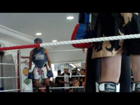 Luta Xaropinho -  2round.MOV