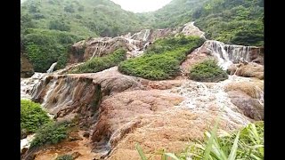 [問題] 日本有沒有像黃金瀑布一樣的礦石瀑布?