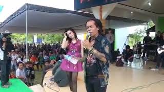 Download lagu Rena KDI vz sodik monata senyum dan perang mp3 Download lagu Rena KDI vz sodik monata senyum dan perang mp3