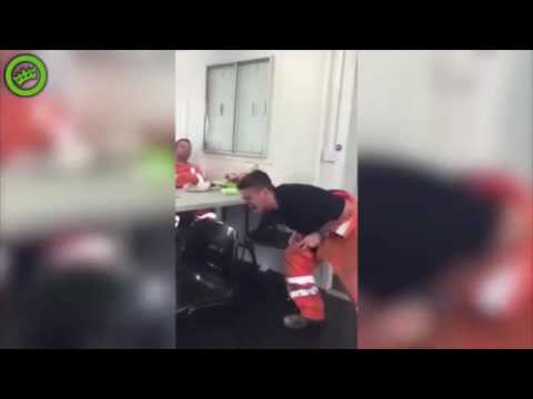 Man Doet T-Rex na [SUPER GRAPPIG]