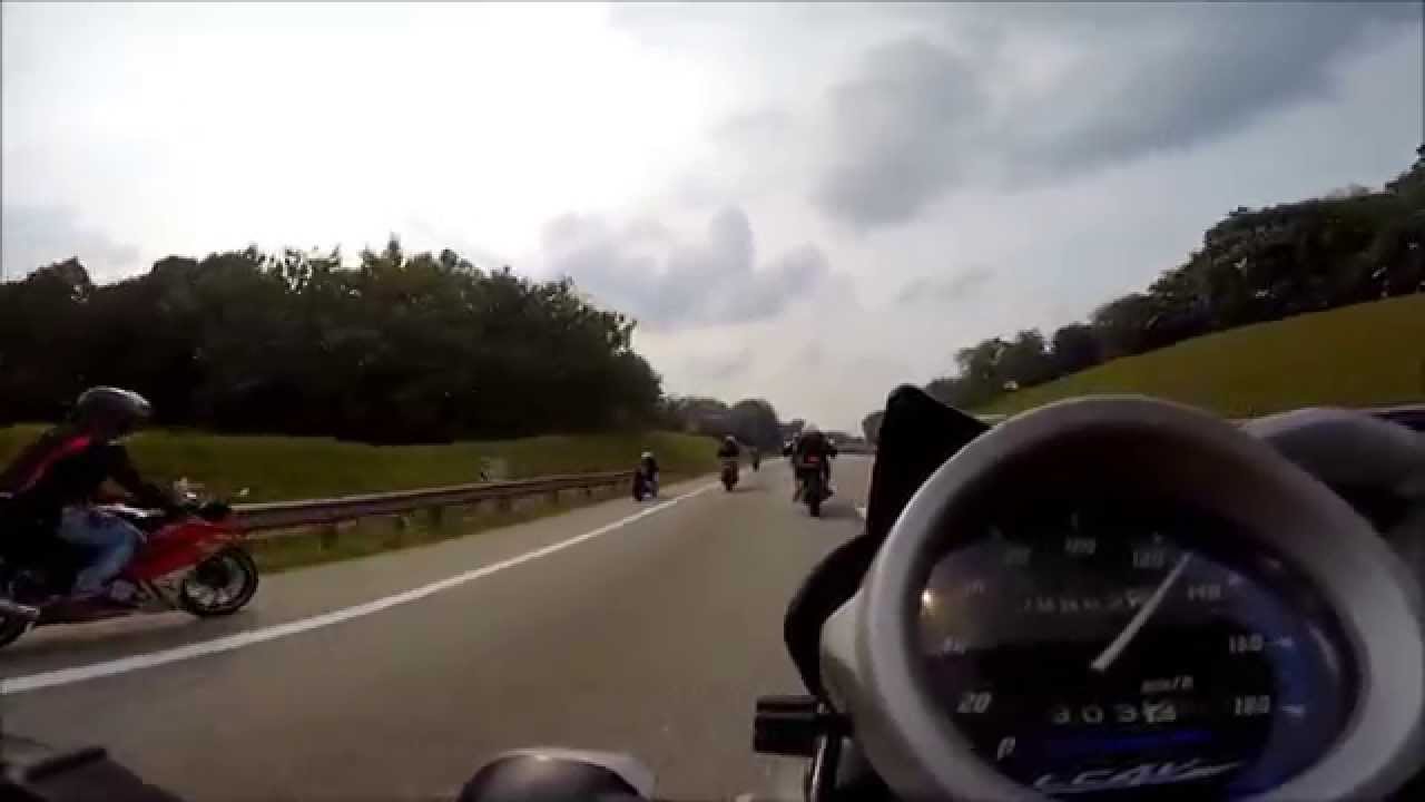 Yamaha FZ150i top speed 160km/h