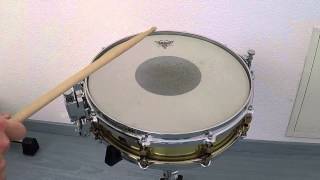 Video thumbnail for Yamaha Piccolo Brass Snare 14"x 3,5" by Pasci Emmenegger