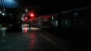 preview picture of video 'East Coast Express arrives at Anakapalle'