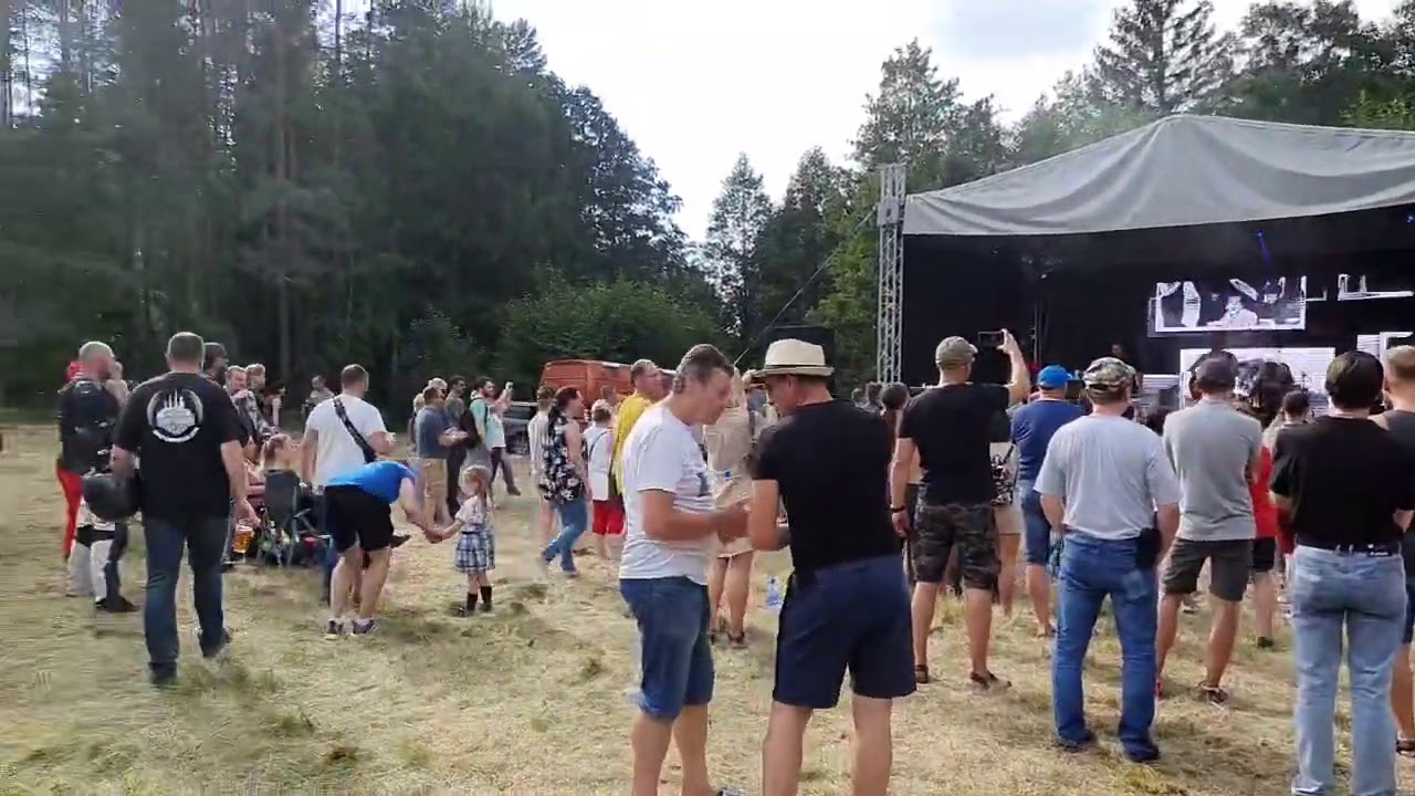 Pieminot Viktora Coja  30. nāves gadadienu /VIDEO/