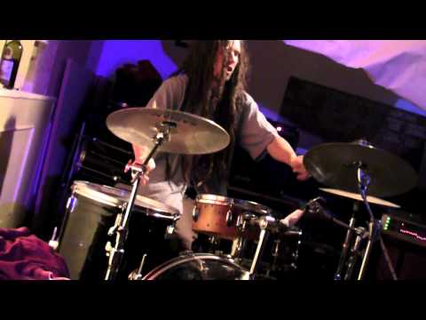 The Toxic Pijin - It Must Be IKEA/I Want Smack (live at The Bridge Inn, Worcester - 18th January 14)