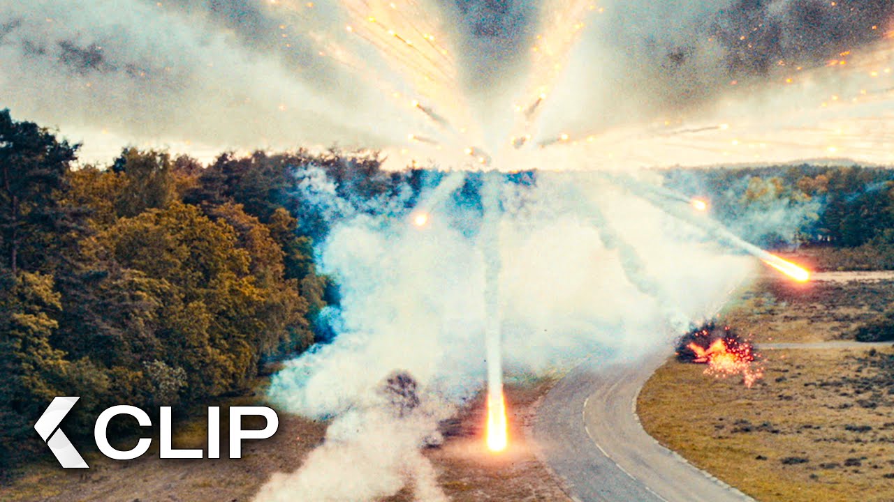 Meteor Shower Hits Earth Scene - GREENLAND 2: Migration (2026) Gerard Butler