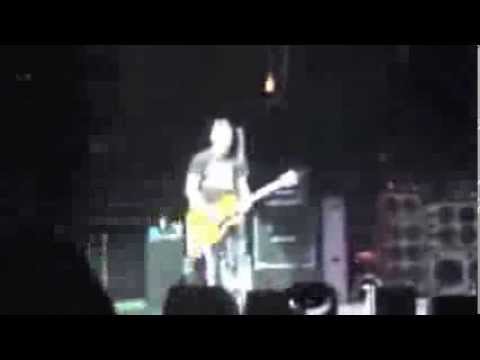 Pearl Jam Live in Spokane - Mind Your Manners