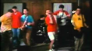 IV4K (I Voted For Kodos) - She Hates Ska (Music Video)