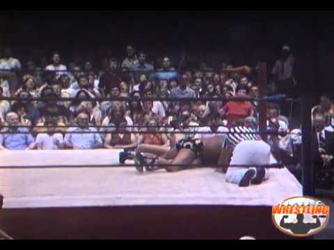 Bobby "The Brain" Heenan vs "Cowboy" Bob Ellis