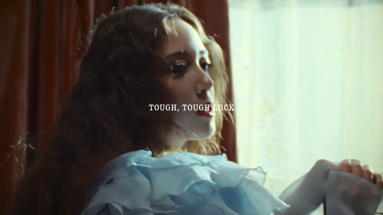 Laufey - Tough Luck (Official Lyric Video with Chords) - YouTube