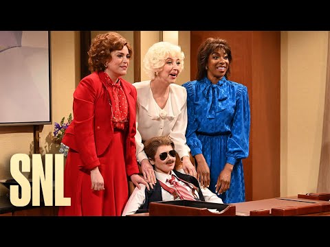 Kyle Mooney's Last Sketch On 'SNL' Is An Extremely Dumb Spoof On 'Weekend At Bernie's' Featuring Fred Armisen