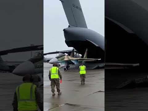 Stunning Fighter Jet Unloading! ✈️ #Su35 #Shorts