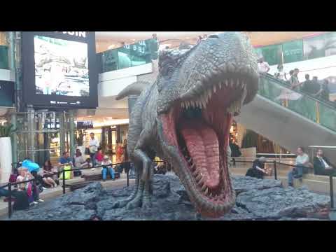 Jurassic World 2018 - Tyrannosaurus Rex exposé au 'Les 4 Temps', Paris La Défense (30/05/18) ! [HD]