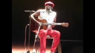 Clinton Fearon - On the other side (acoustique solo) @ Le palace Hayange - 5/04/2012