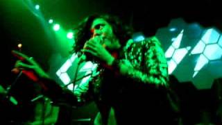 CSS - HITS ME LIKE A ROCK (live in Brazil)