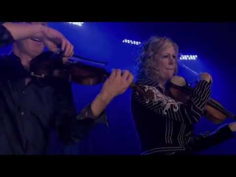 Natalie MacMaster & Donnell Leahy "The Chase" Music Video