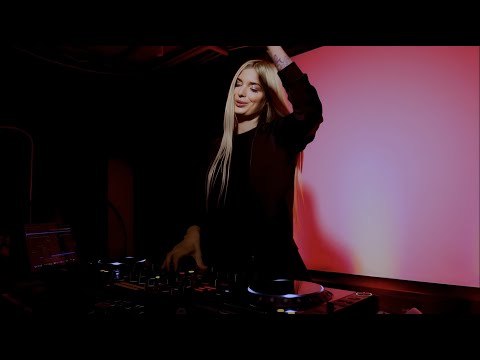 Deluna - DJ Live Mix / Rave & Techno Remix