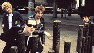The Damned - I Fall (Peel Session)