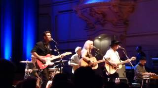 Emmylou Harris & Rodney Crowell - She's Crazy For Leaving - live Laeiszhalle Hamburg 2013-05-31